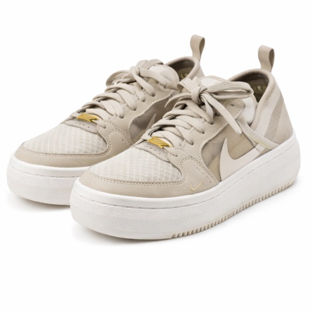 Nike Women's Light Beige Sneakers